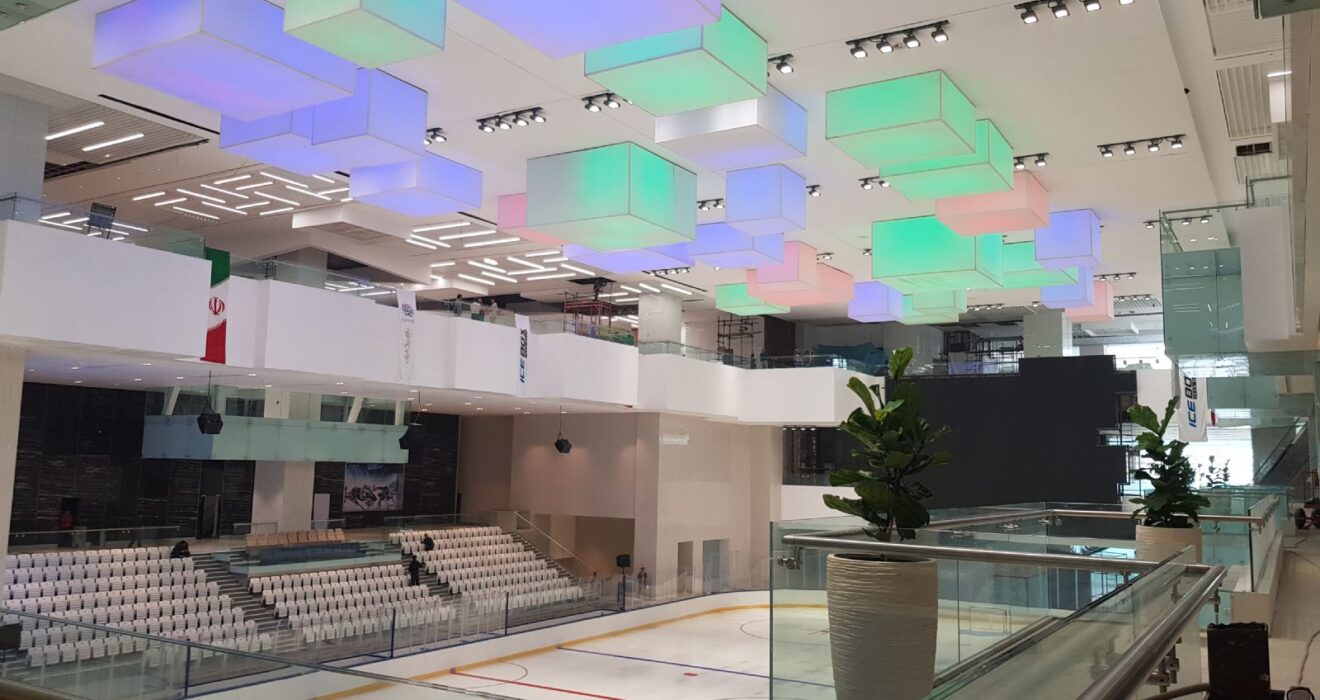 نورپردازی پیست یخ ایران مال